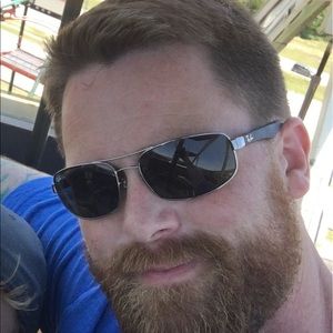 Meet your Posher, Joshua